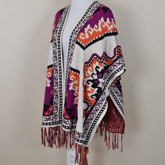 Flying Tomato Ruana Fringe Poncho NEW - Picture 2 of 7